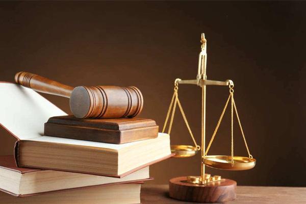 離婚時(shí)女方揮霍夫妻共同財(cái)產(chǎn)會被如何處理？